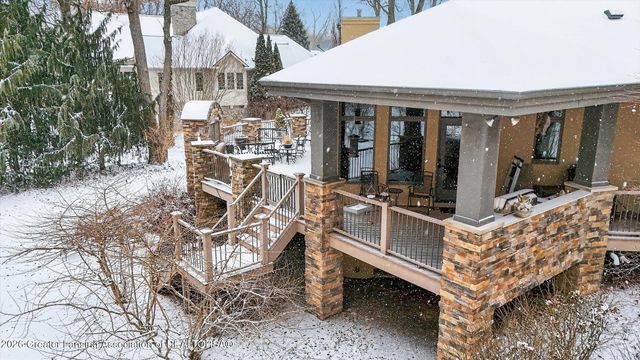 5100 Hawk Hollow Drive, Bath, MI 48808