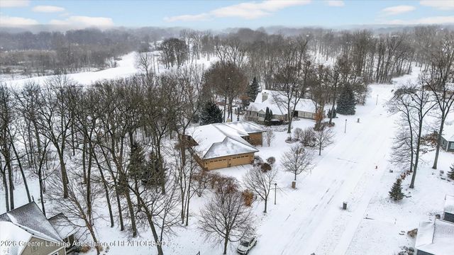 5100 Hawk Hollow Drive, Bath, MI 48808