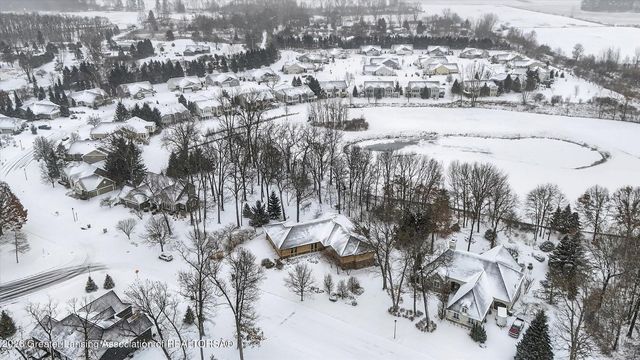 5100 Hawk Hollow Drive, Bath, MI 48808