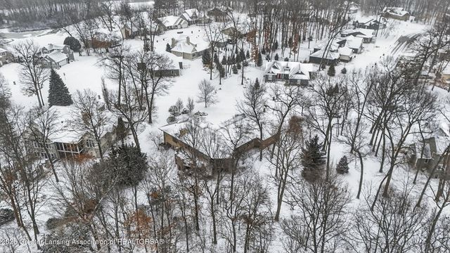 5100 Hawk Hollow Drive, Bath, MI 48808