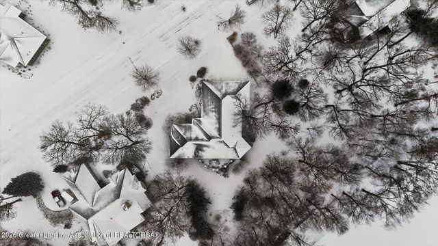 5100 Hawk Hollow Drive, Bath, MI 48808