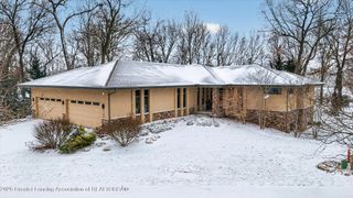 5100 Hawk Hollow Drive, Bath, MI 48808