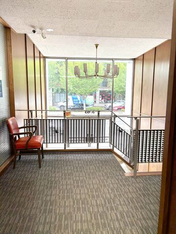 5765 N Lincoln Avenue 16, Chicago, IL 60659