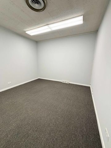 5765 N Lincoln Avenue 16, Chicago, IL 60659