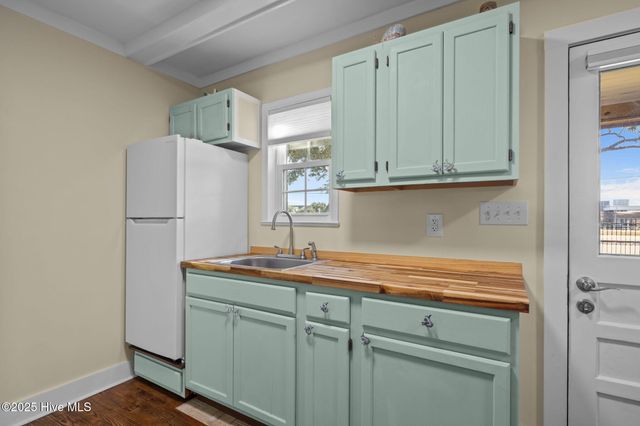 3413 Taylor Street, Morehead City, NC 28557