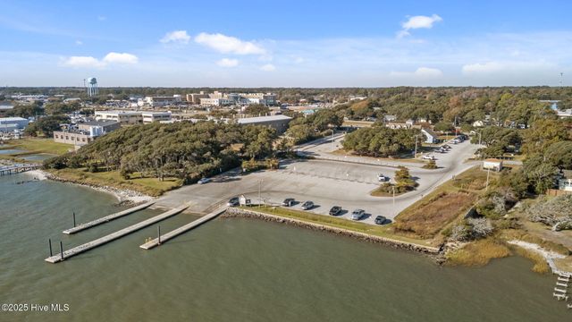 3413 Taylor Street, Morehead City, NC 28557