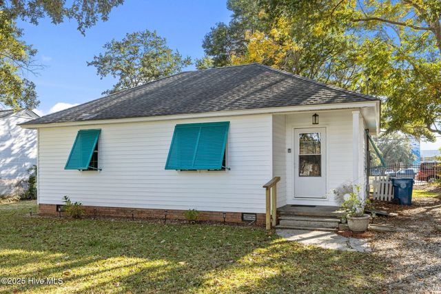 3413 Taylor Street, Morehead City, NC 28557