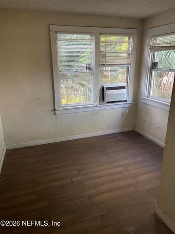 2009 ALMEDA Street, Jacksonville, FL 32209