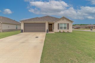 5520 Mariposa Grove Dr, Jonesboro, AR 72401