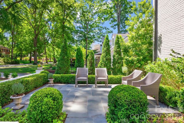 700 Cherokee Road, Charlotte, NC 28207