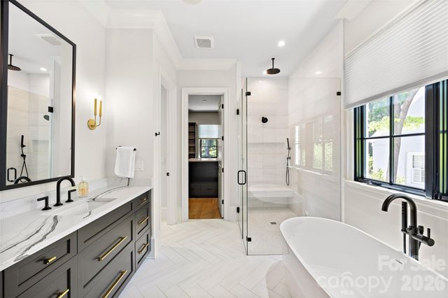 700 Cherokee Road, Charlotte, NC 28207