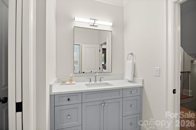 700 Cherokee Road, Charlotte, NC 28207