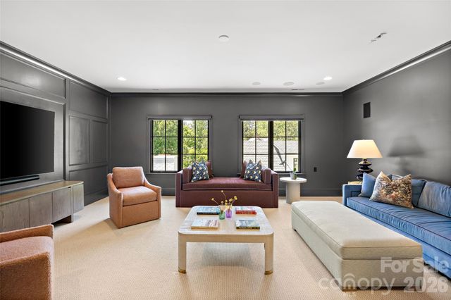 700 Cherokee Road, Charlotte, NC 28207