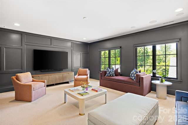 700 Cherokee Road, Charlotte, NC 28207