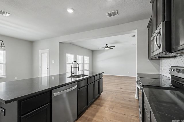 9335 NUBUCK BR, Converse, TX 78109