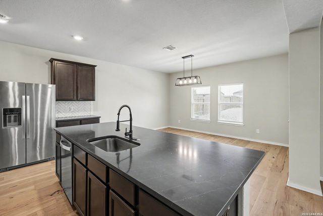 9335 NUBUCK BR, Converse, TX 78109