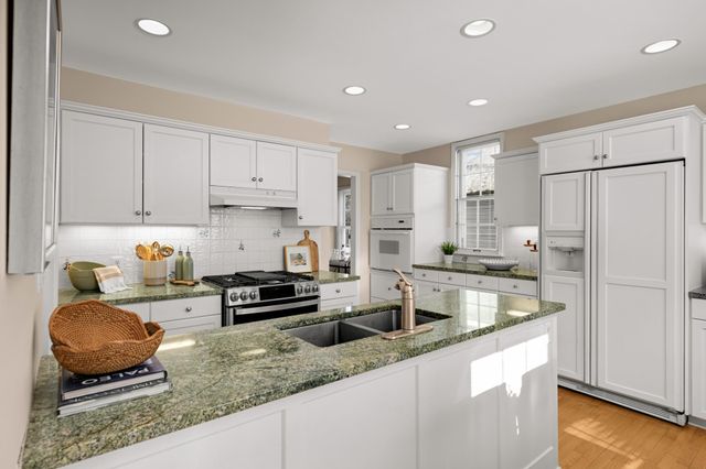 4025 Cedar Lake Avenue, Saint Louis Park, MN 55416