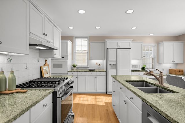 4025 Cedar Lake Avenue, Saint Louis Park, MN 55416