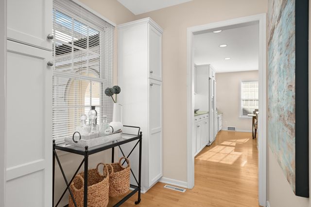 4025 Cedar Lake Avenue, Saint Louis Park, MN 55416