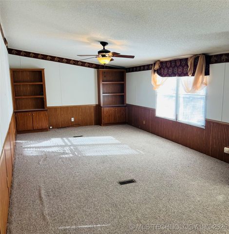 32872 S 548 Road, Cookson, OK 74427