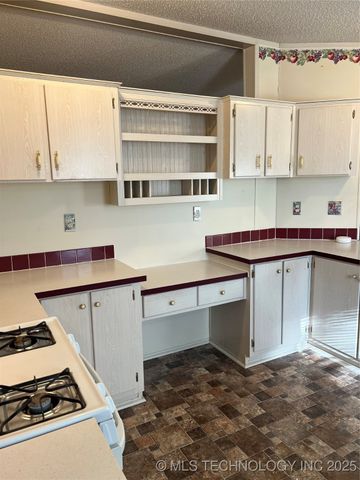 32872 S 548 Road, Cookson, OK 74427