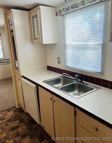 32872 S 548 Road, Cookson, OK 74427