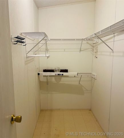 32872 S 548 Road, Cookson, OK 74427