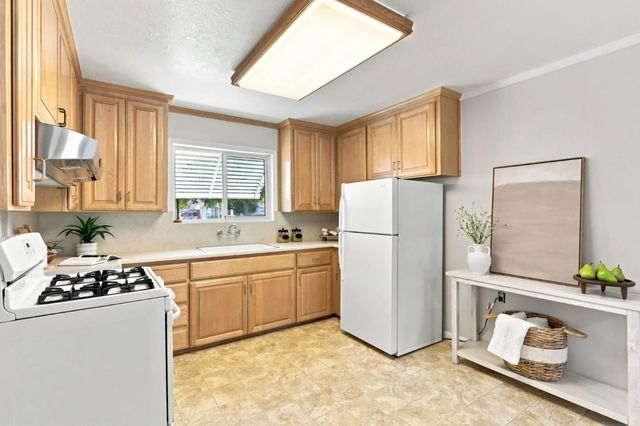 526 Leigh Avenue, San Jose, CA 95128