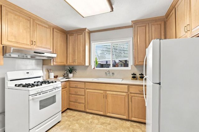 526 Leigh Avenue, San Jose, CA 95128