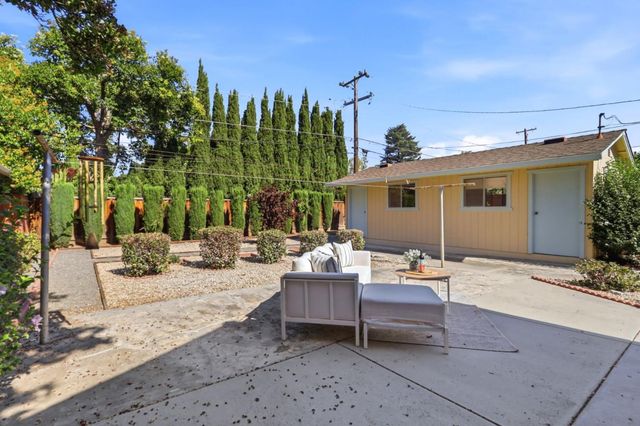 526 Leigh Avenue, San Jose, CA 95128