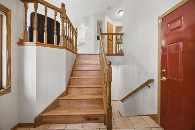 9656 Parkside Trail, Champlin, MN 55316