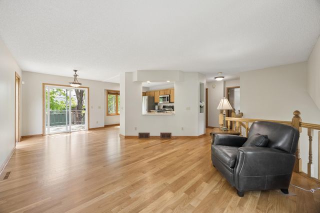 9656 Parkside Trail, Champlin, MN 55316