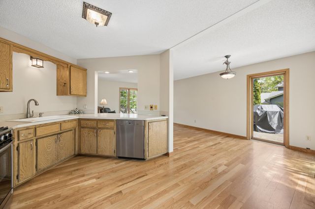 9656 Parkside Trail, Champlin, MN 55316