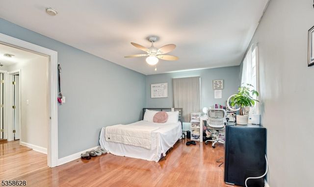 160 Carteret Ave, Carteret Boro, NJ 07008