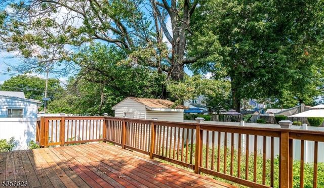 160 Carteret Ave, Carteret Boro, NJ 07008