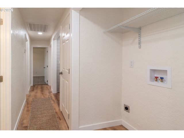 3660 CARNES Rd, Roseburg, OR 97471