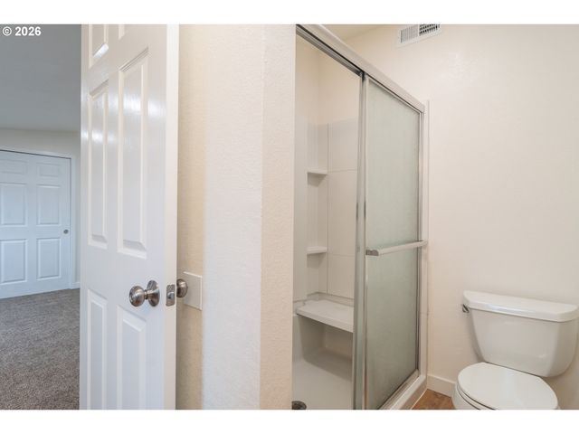 3660 CARNES Rd, Roseburg, OR 97471