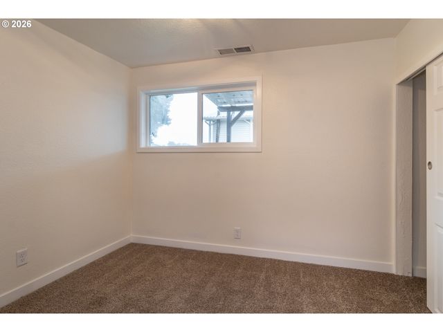 3660 CARNES Rd, Roseburg, OR 97471