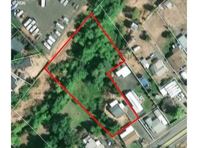 3660 CARNES Rd, Roseburg, OR 97471