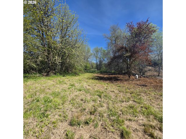 3660 CARNES Rd, Roseburg, OR 97471