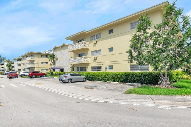 11930 NE 19th Dr 1, North Miami, FL 33181