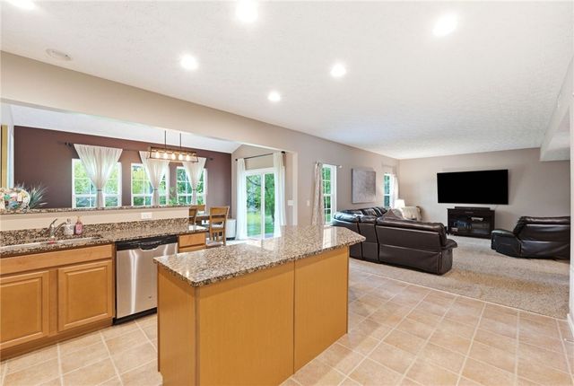 89 Cascade Drive, Fairborn, OH 45324