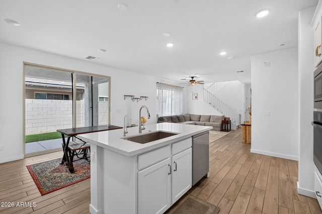 9226 E SEBRING Avenue, Mesa, AZ 85212