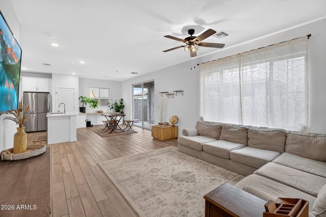 9226 E SEBRING Avenue, Mesa, AZ 85212