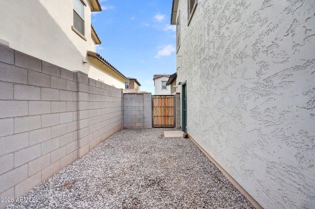 9226 E SEBRING Avenue, Mesa, AZ 85212