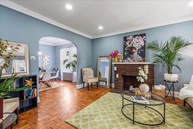 19619 89th Road, Hollis, NY 11423