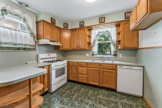 23 Princeton St, Nutley Twp., NJ 07110