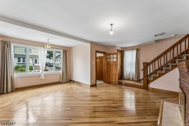 23 Princeton St, Nutley Twp., NJ 07110