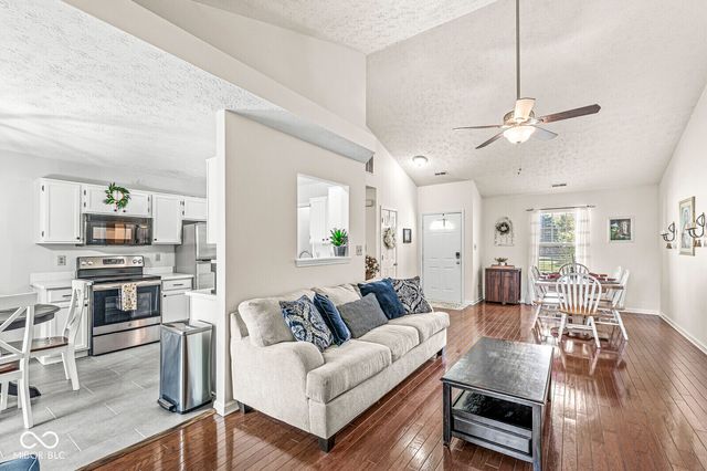 386 Primrose Lane, Avon, IN 46123