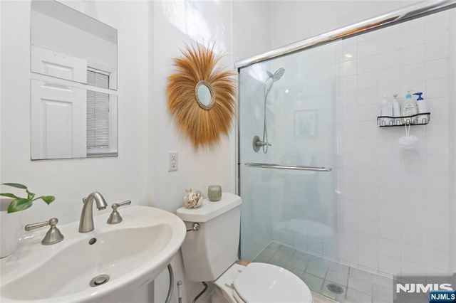 442 11th Street, Cresskill, NJ 07626